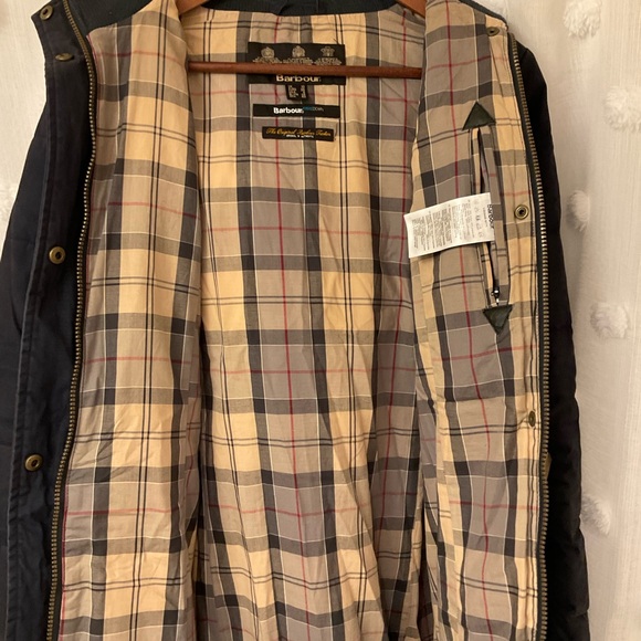 Barbour Quilted Winter Coat - Picture 13 of 14